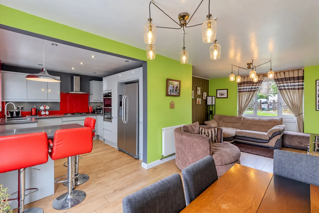 Hithercroft Road, High Wycombe, HP13, photo 2