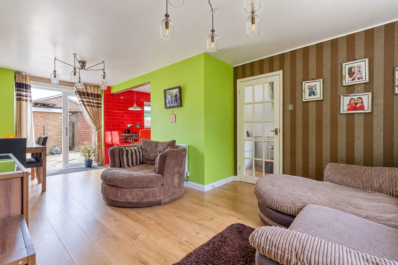 Hithercroft Road, High Wycombe, HP13, photo 5