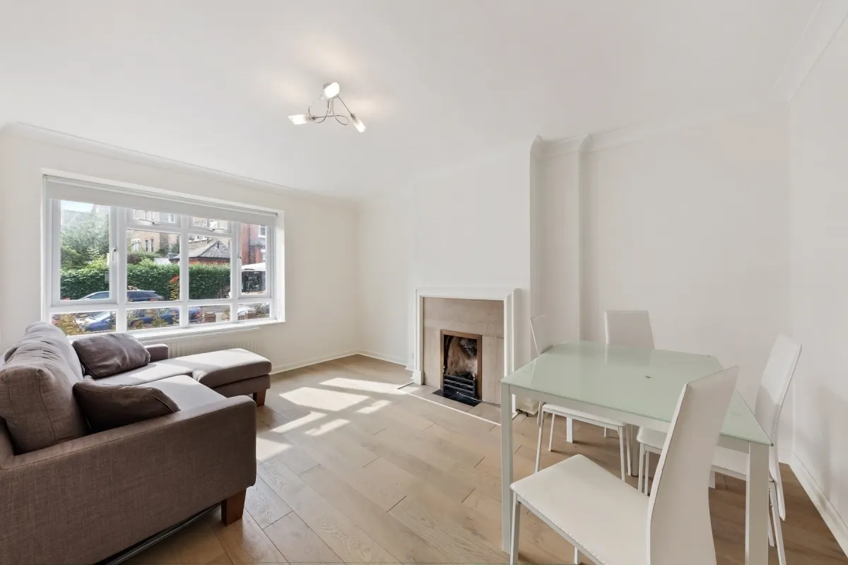 1 bed flat to rent, Mapesbury Road, London, NW2