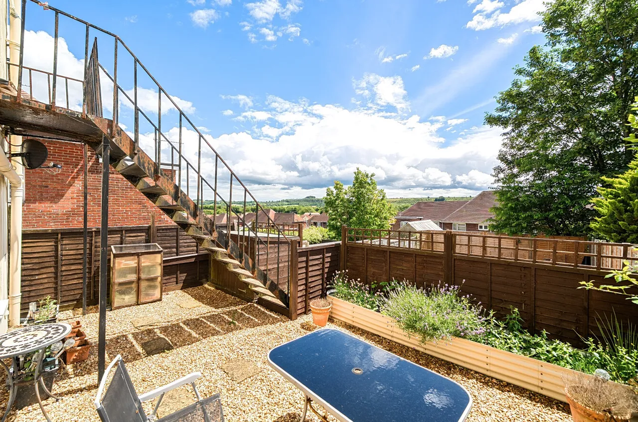 St. Catherines Road, Winchester, SO23, photo 2