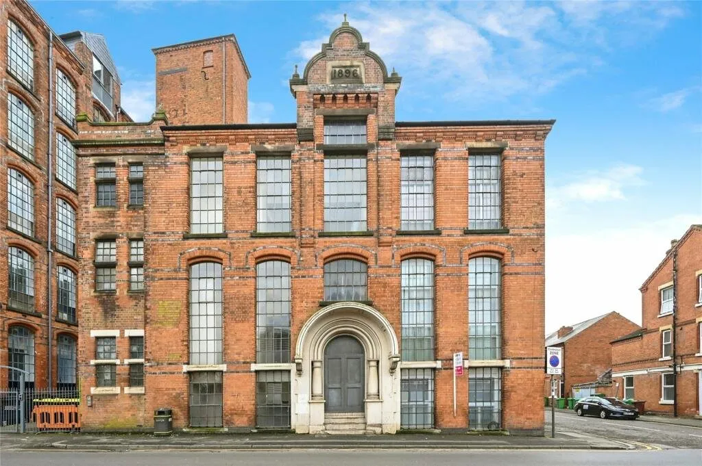 2 bed flat for sale, Hartley Road, Nottingham, NG7