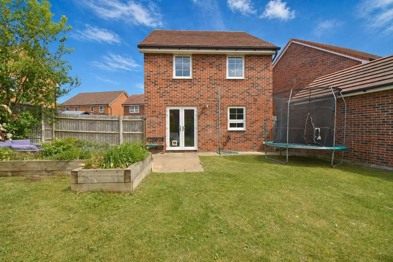 Viney Close, Hook, Hampshire, RG27 9GD, photo 9
