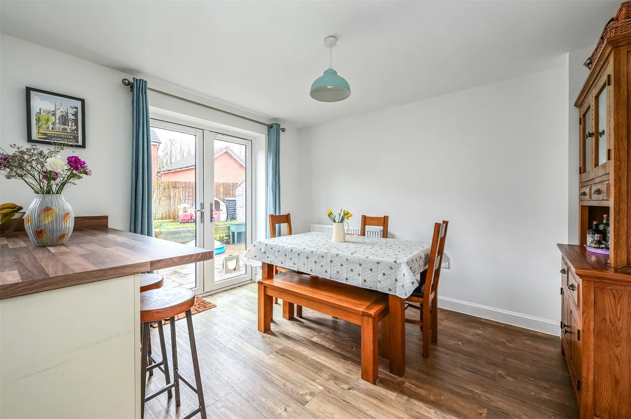 Viney Close, Hook, Hampshire, RG27 9GD, photo 7