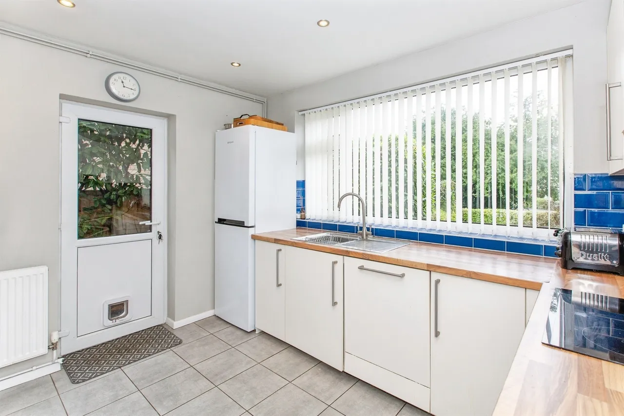Manor Gardens, Buckden, PE19, photo 7