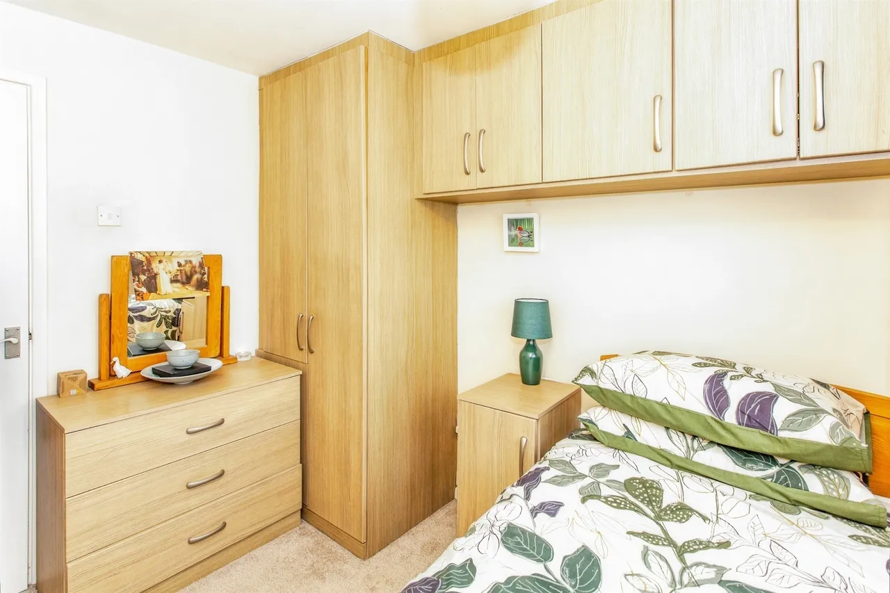 Manor Gardens, Buckden, PE19, photo 10