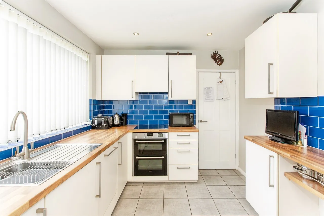 Manor Gardens, Buckden, PE19, photo 5