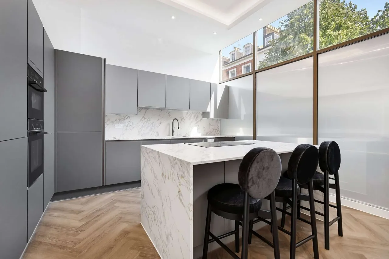 Russell Gardens, London, W14 8EZ, photo 5
