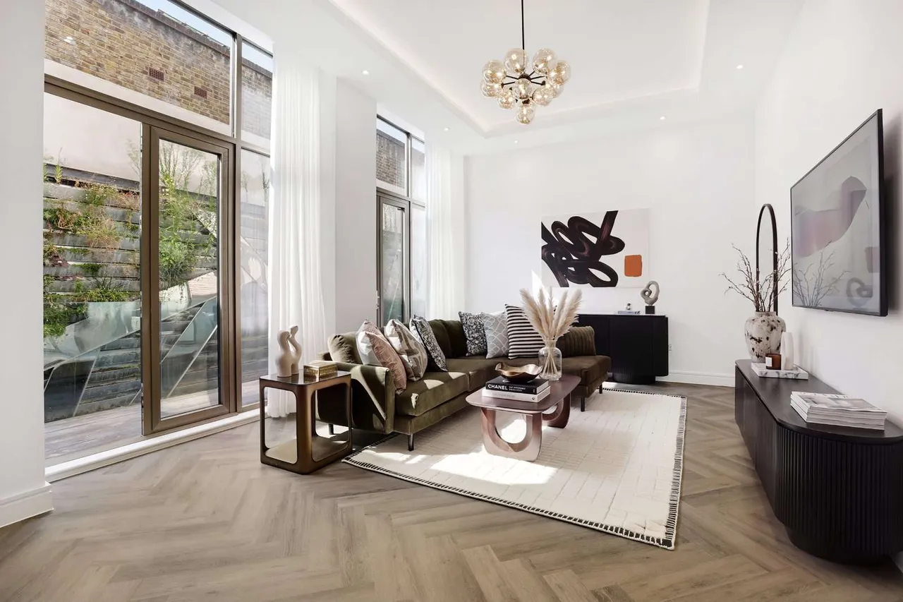 4 bed new development to rent — Russell Gardens, London, W14 8EZ