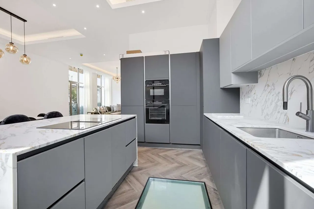 Russell Gardens, London, W14 8EZ, photo 6