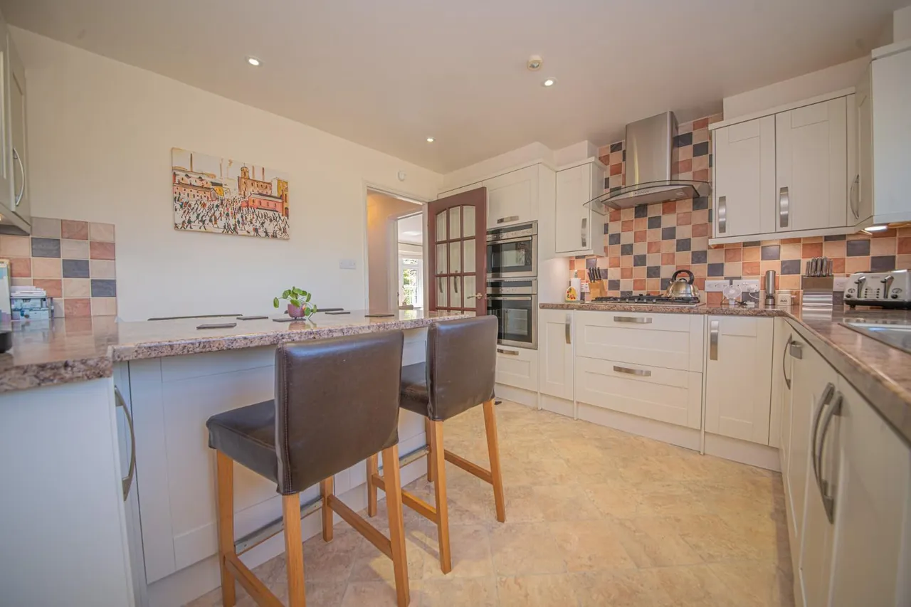 Pendula Way, Bishopstoke, Eastleigh, SO50 6GL, photo 8