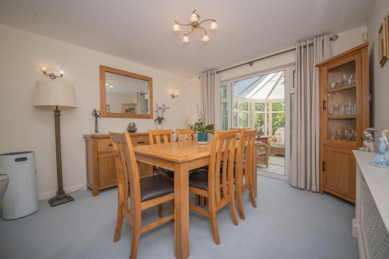 Pendula Way, Bishopstoke, Eastleigh, SO50 6GL, photo 4