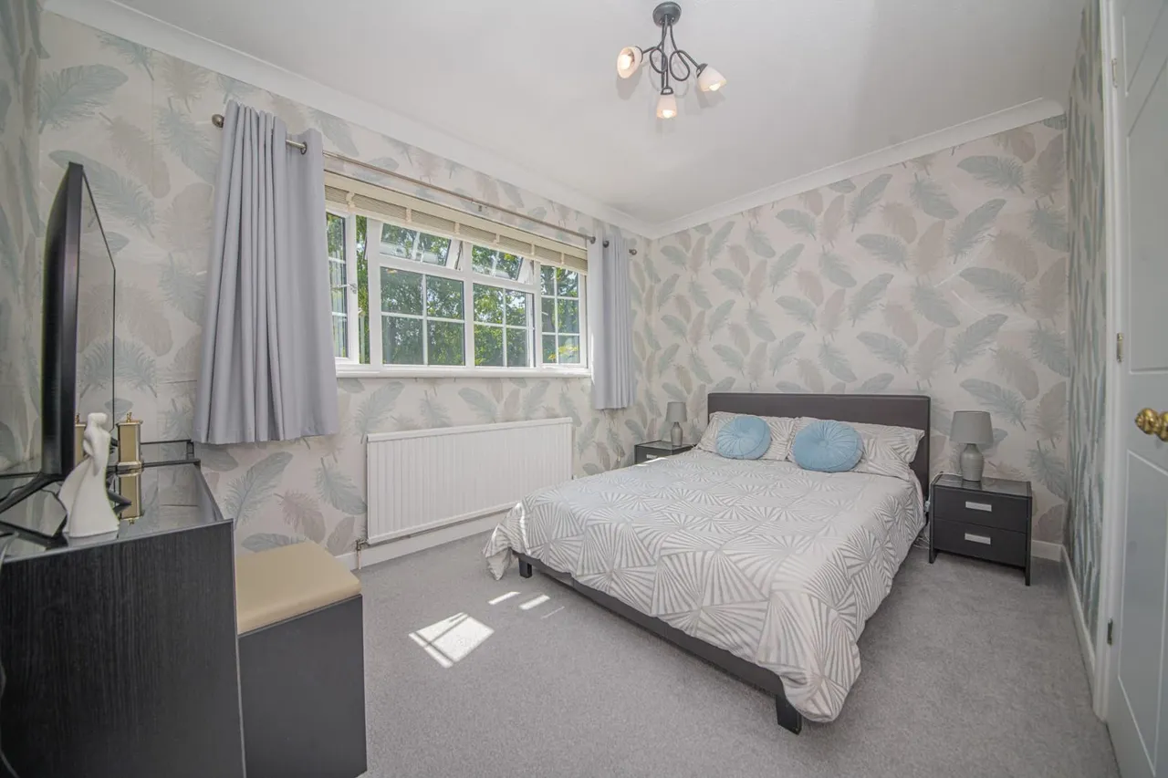 Pendula Way, Bishopstoke, Eastleigh, SO50 6GL, photo 11