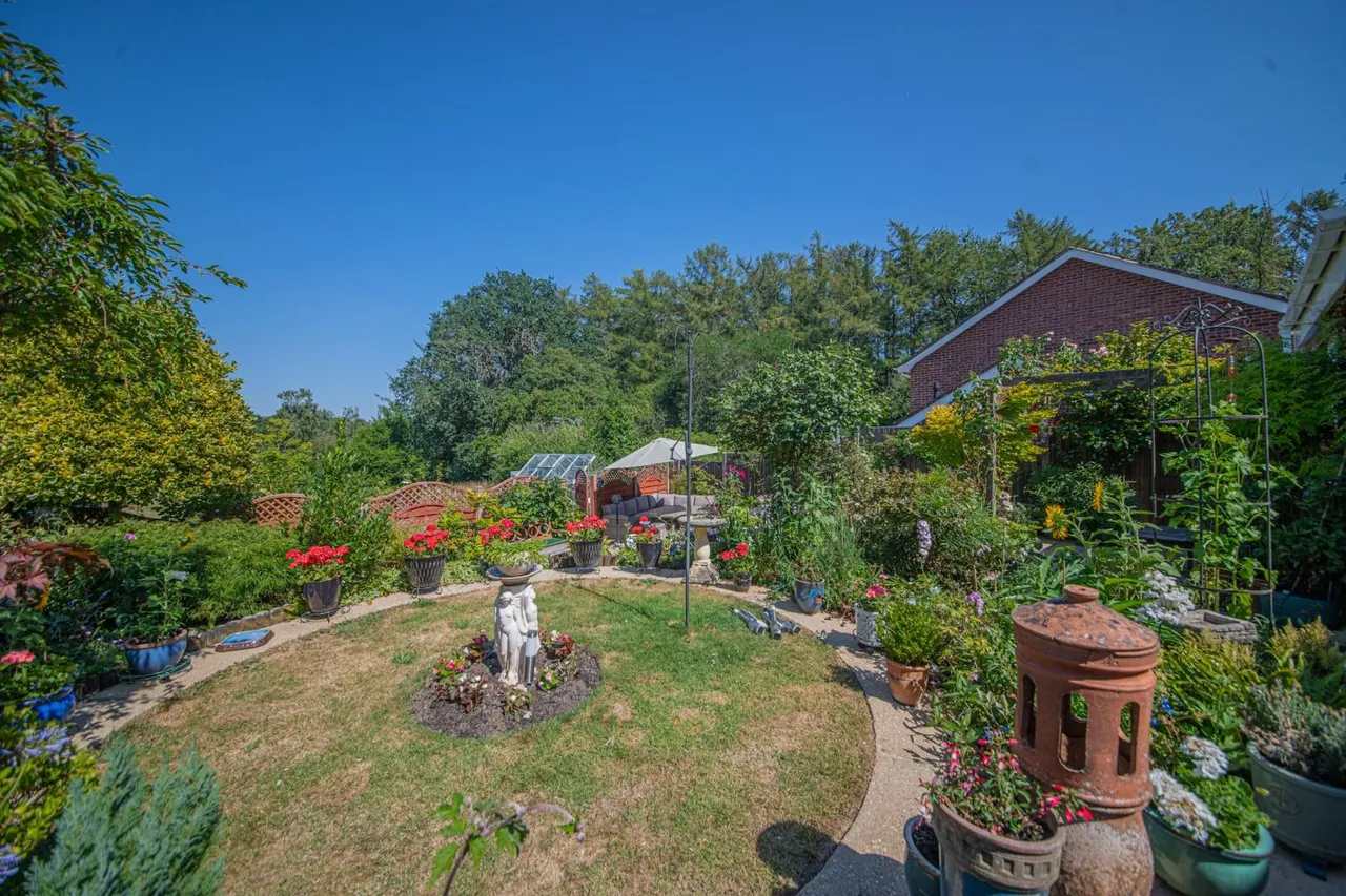 Pendula Way, Bishopstoke, Eastleigh, SO50 6GL, photo 14