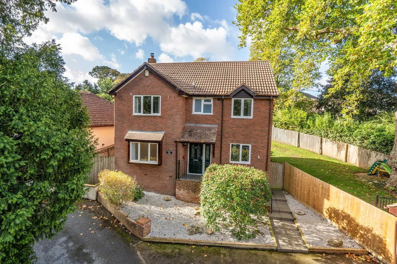 5 bed barn conversion for sale, Ide, Exeter