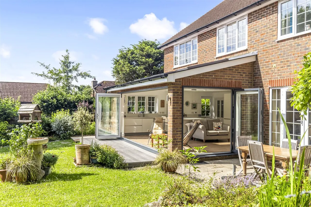 Britts Farm Road, Buxted, Uckfield, East Sussex, TN22 4LZ, photo 22
