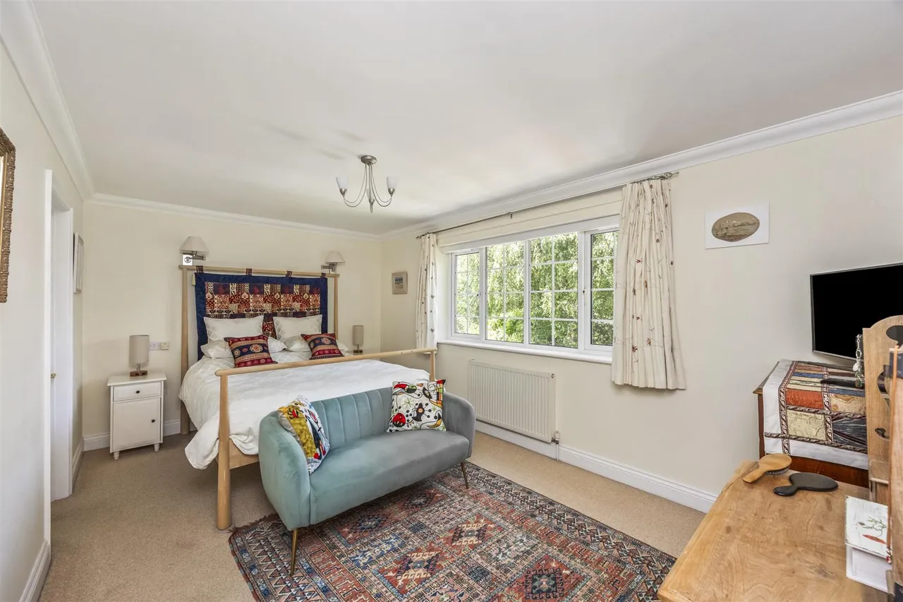 Britts Farm Road, Buxted, Uckfield, East Sussex, TN22 4LZ, photo 11