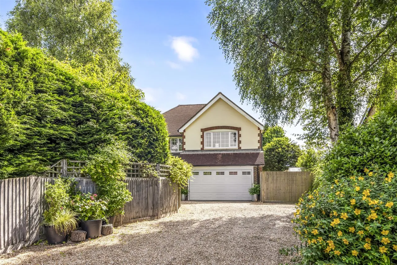Britts Farm Road, Buxted, Uckfield, East Sussex, TN22 4LZ, photo 29