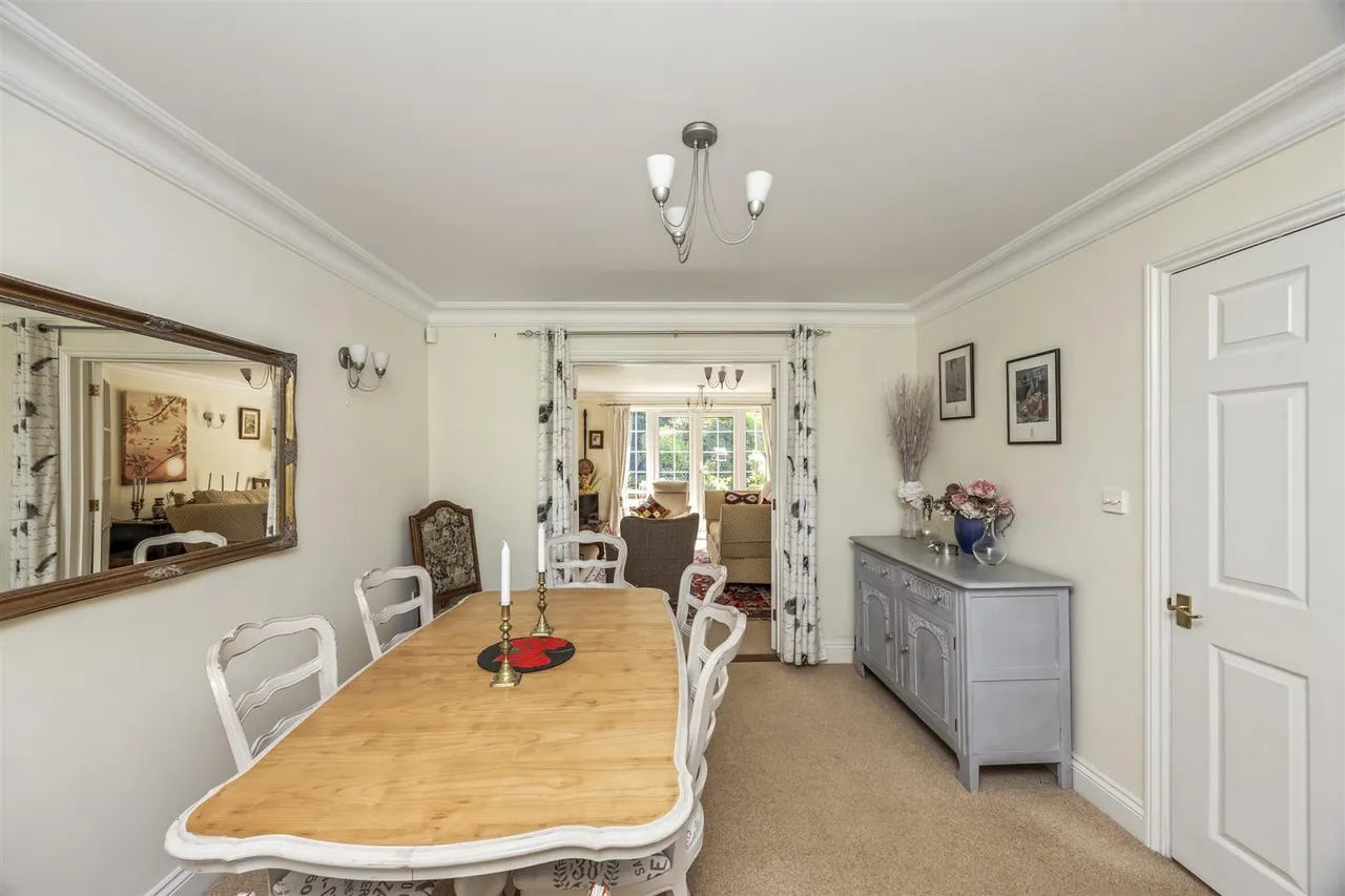 Britts Farm Road, Buxted, Uckfield, East Sussex, TN22 4LZ, photo 9