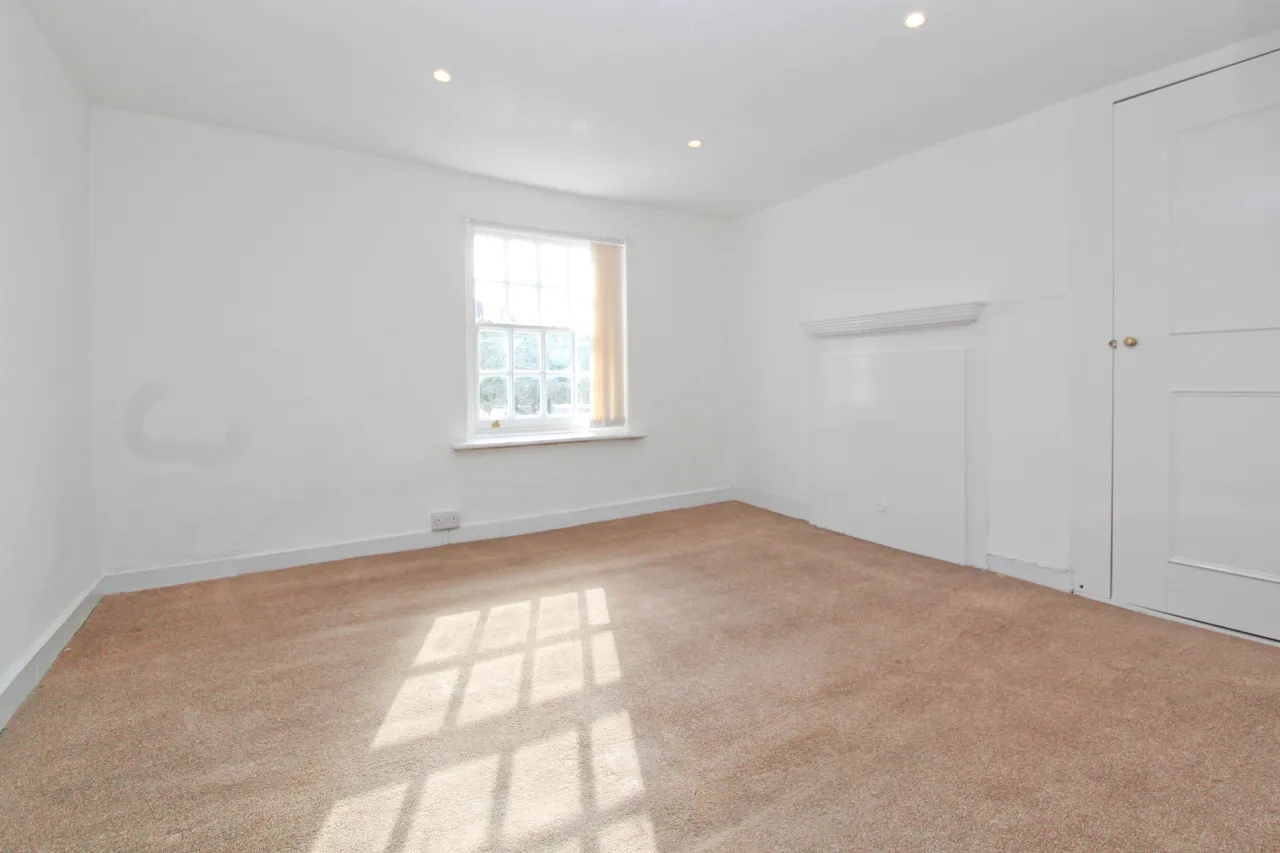 Sheep Street, Petersfield, GU32, photo 7