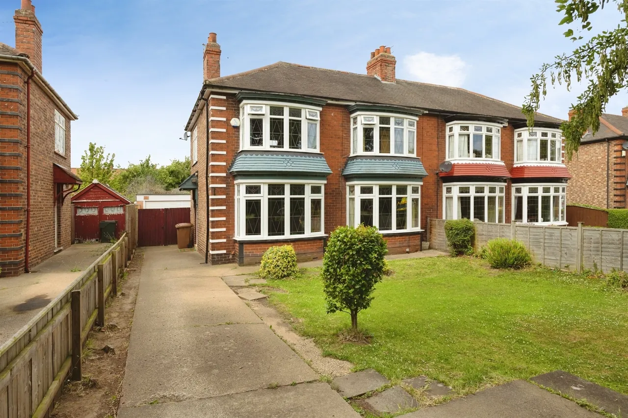 3 bed house for sale — Marton Road, Middlesbrough