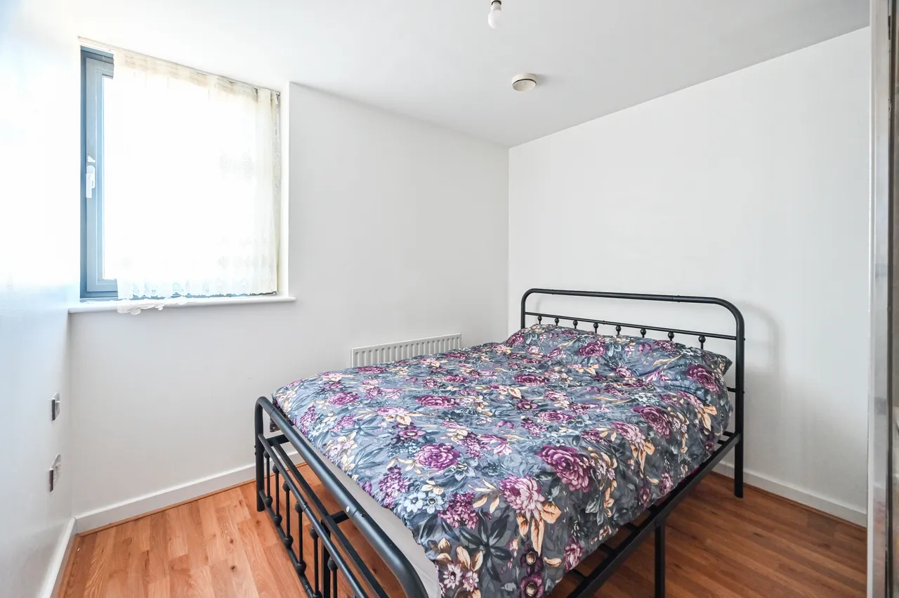 London, E14, photo 5