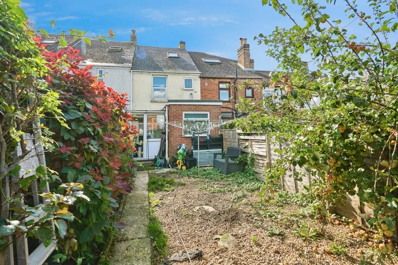Hearn Street, Newport, PO30, photo 11