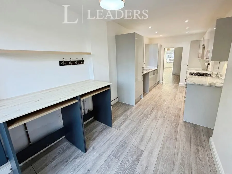 Walden Road, Portsmouth, PO2, photo 8