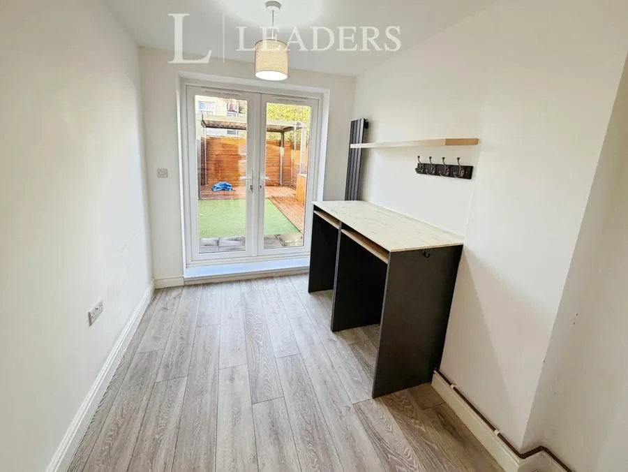 Walden Road, Portsmouth, PO2, photo 10