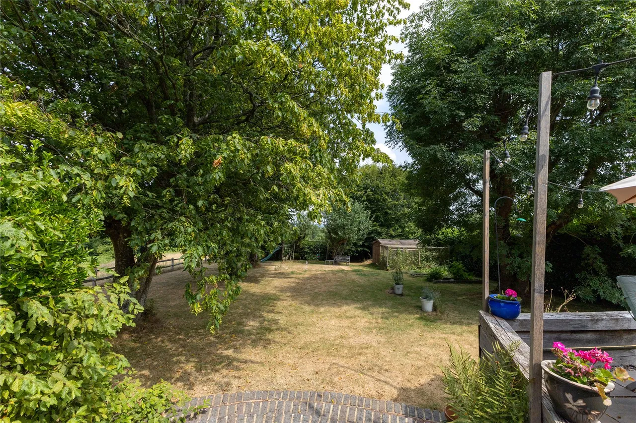 Green Lane, Churt, GU10, photo 4