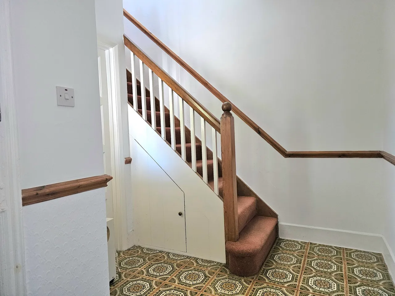 The Ridge, Woking, GU22, photo 11