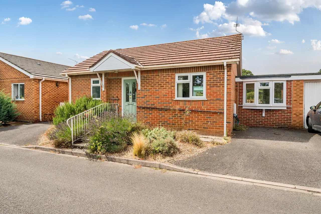 2 bed house for sale, Shergold Way, Cookham, SL6