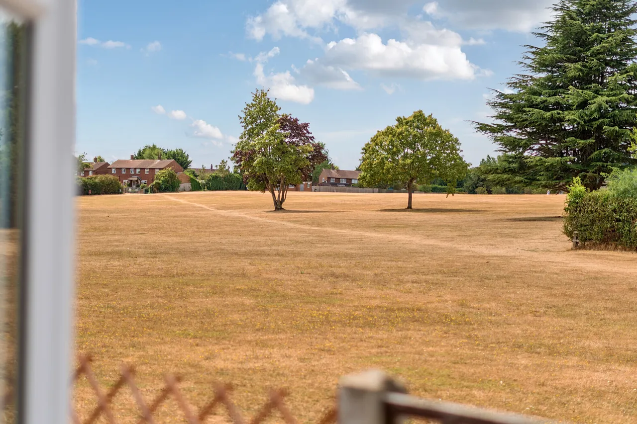 Shergold Way, Cookham, SL6, photo 2