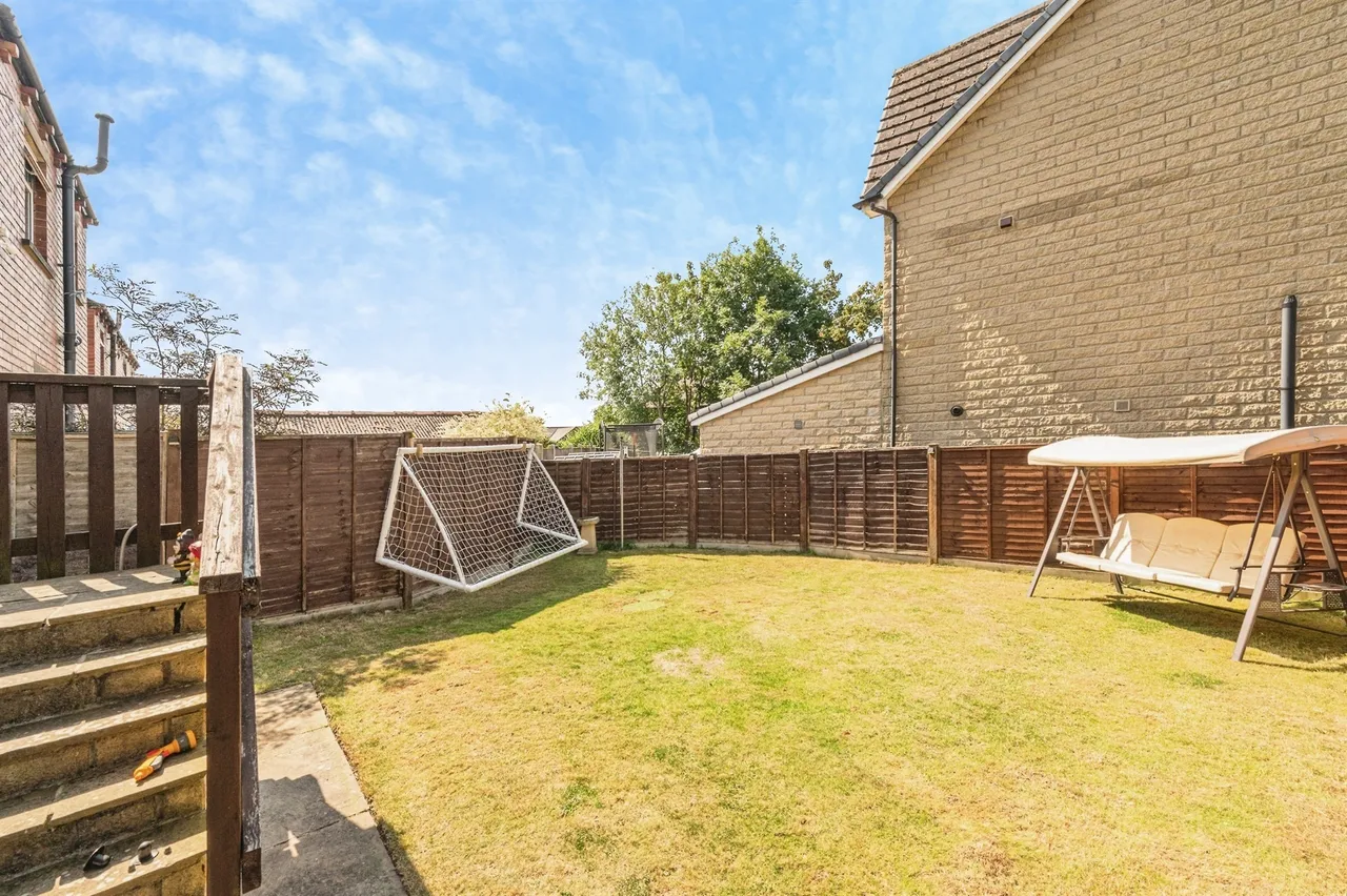 Leyland Road, Birstall, WF17, photo 14
