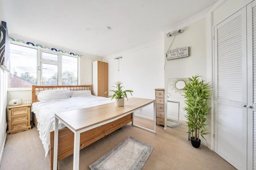 Lansdown Close, Woking, GU21, photo 11