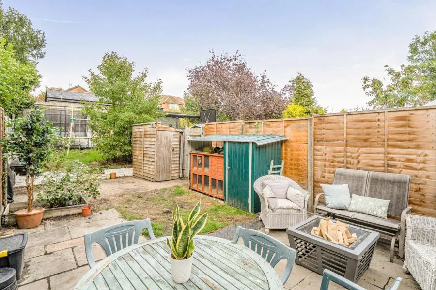 Lansdown Close, Woking, GU21, photo 20