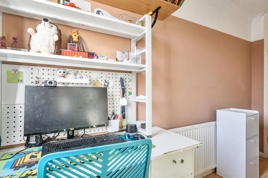 Lansdown Close, Woking, GU21, photo 16
