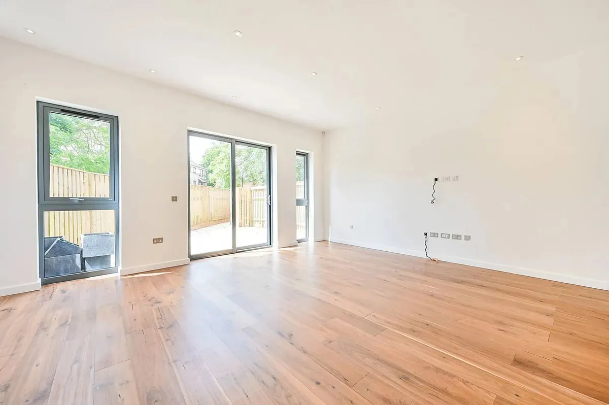 Gunnersbury Mews, Chiswick, W4, photo 6