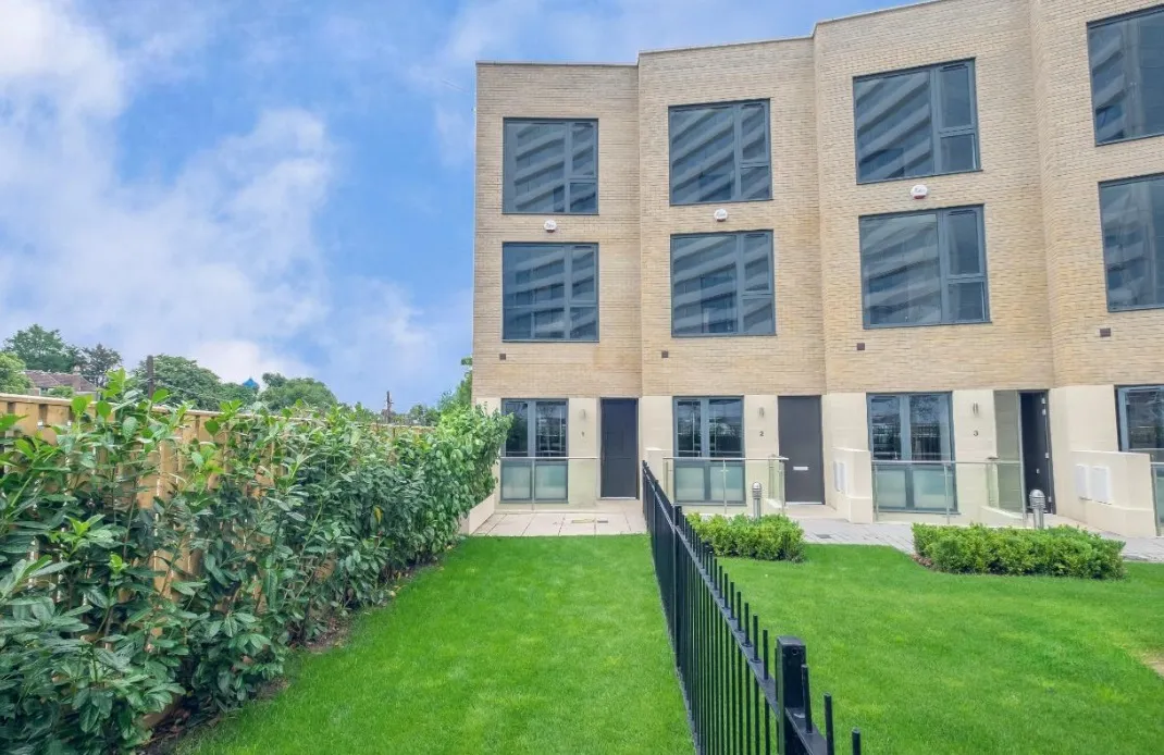 Gunnersbury Mews, Chiswick, W4, photo 19