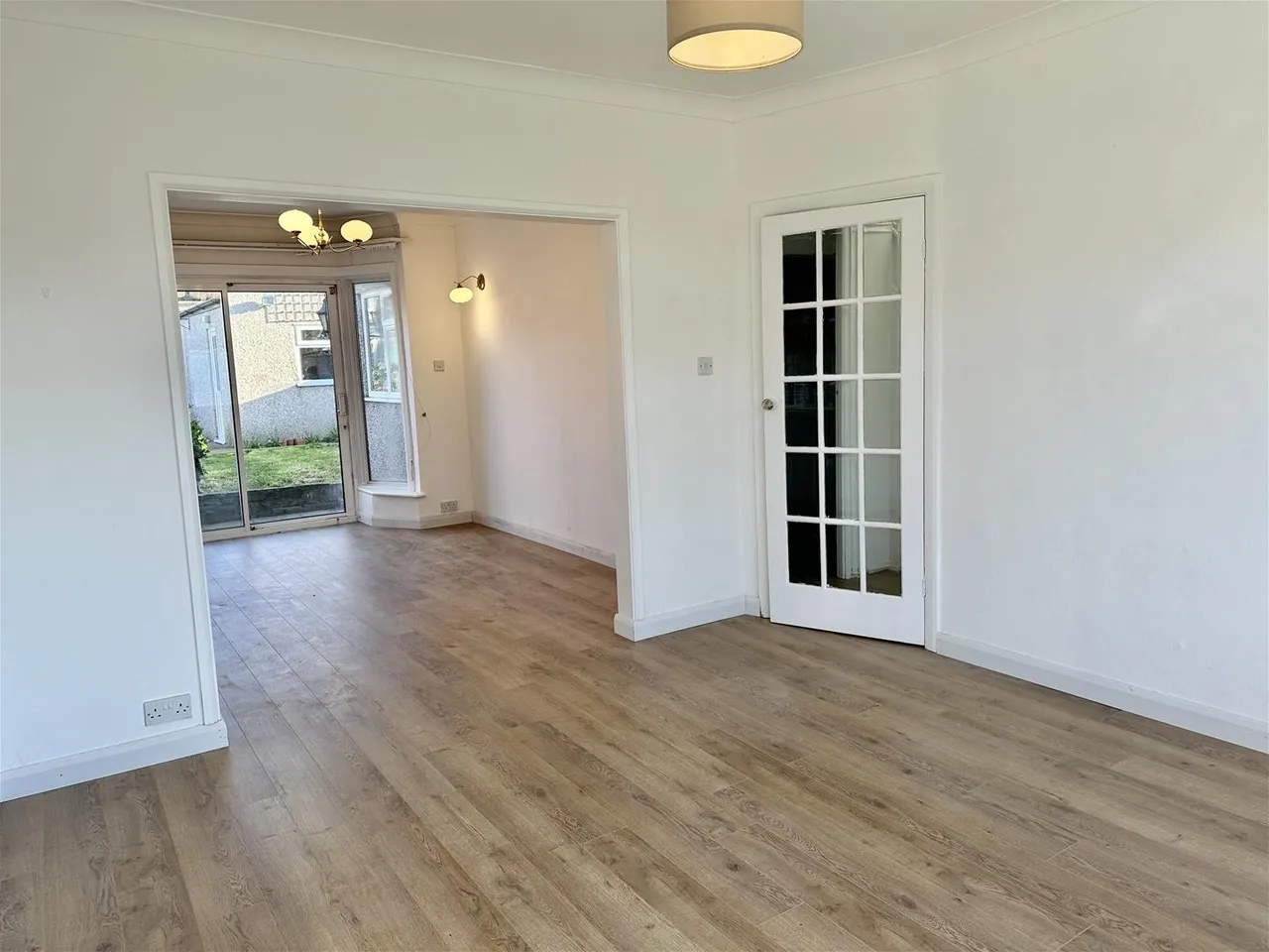 Meadow Road, Watford, photo 3