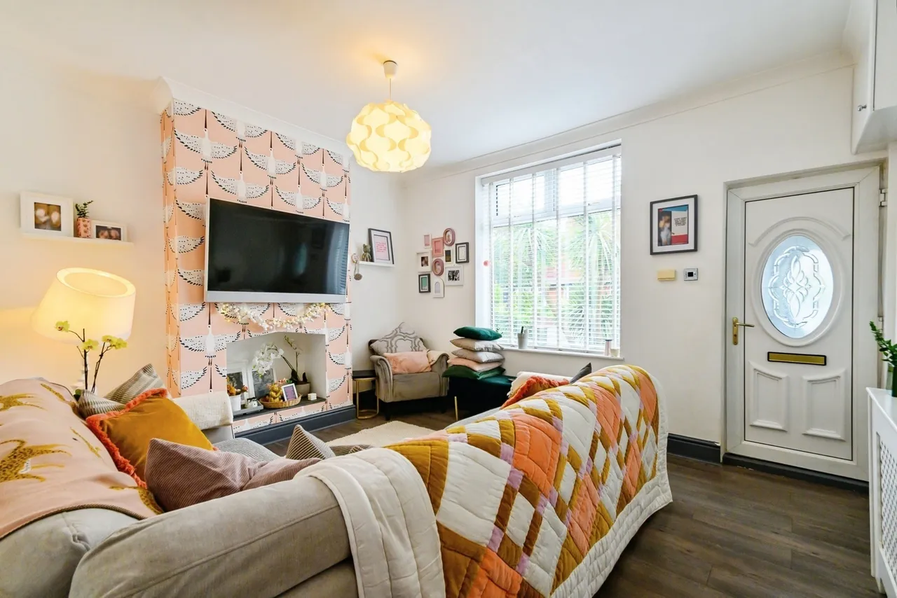 Newearth Road, Worsley, Manchester, Greater Manchester, M28, photo 4
