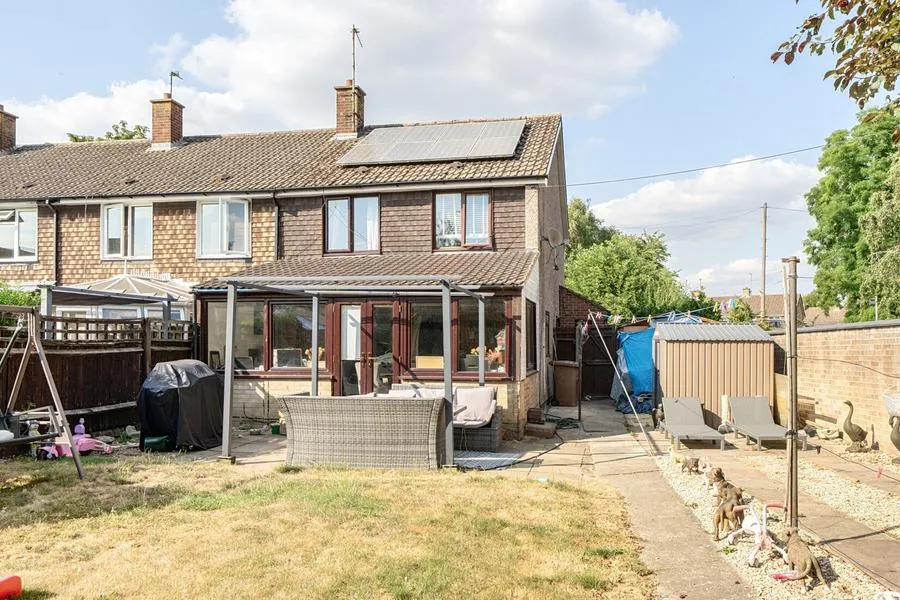 Blackbird Leys Road, Oxford, OX4, photo 13
