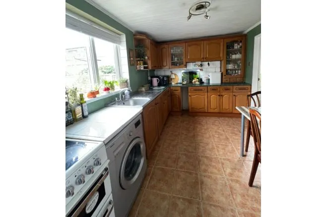 Meredith Close, Burton-On-Trent, photo 8