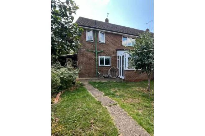 Meredith Close, Burton-On-Trent, photo 4