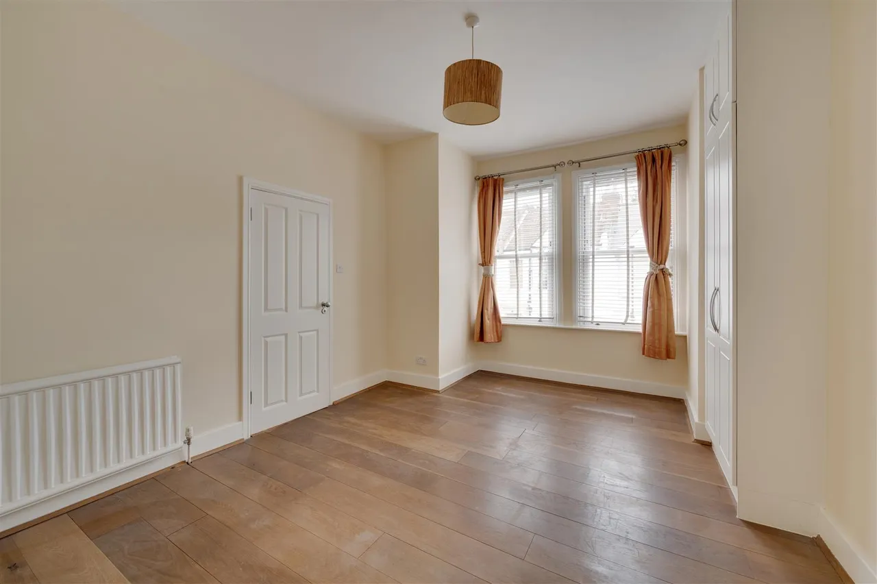 Howard Road, London, NW2, photo 6