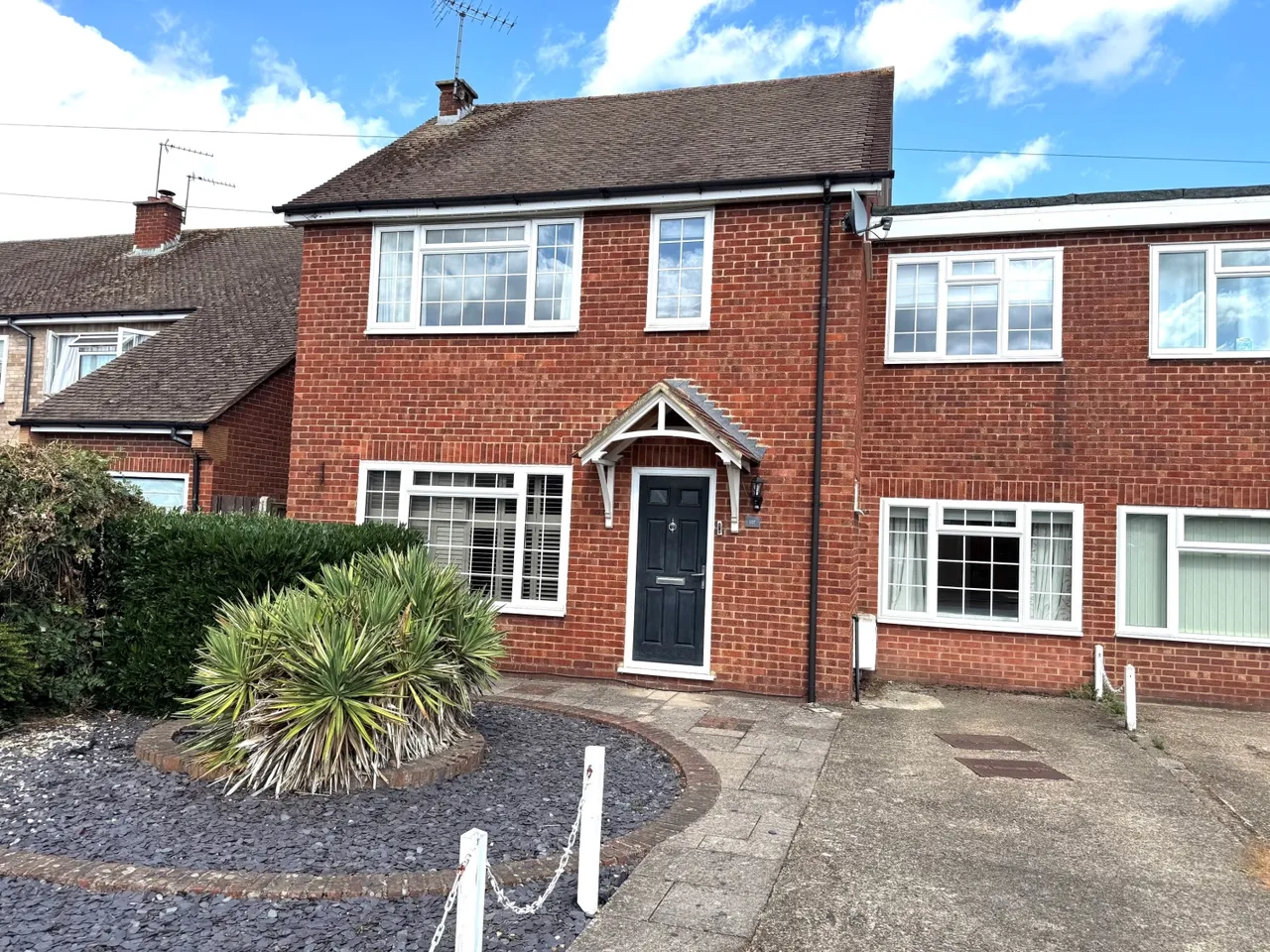 4 bed house for sale, Spring Rise, Surrey Egham, TW20
