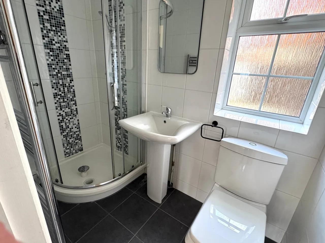 Spring Rise, Surrey Egham, TW20, photo 9