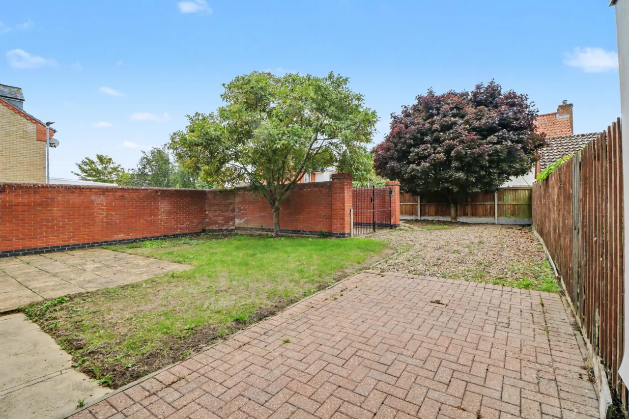 Hill Farm Road, Long Stratton, photo 21