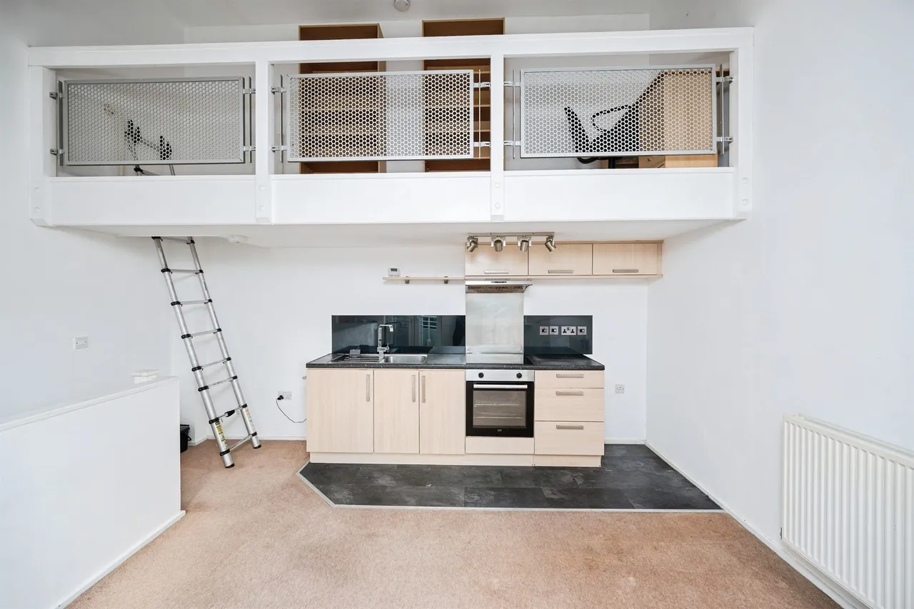 Attingham Drive, Dudley, DY1, photo 8