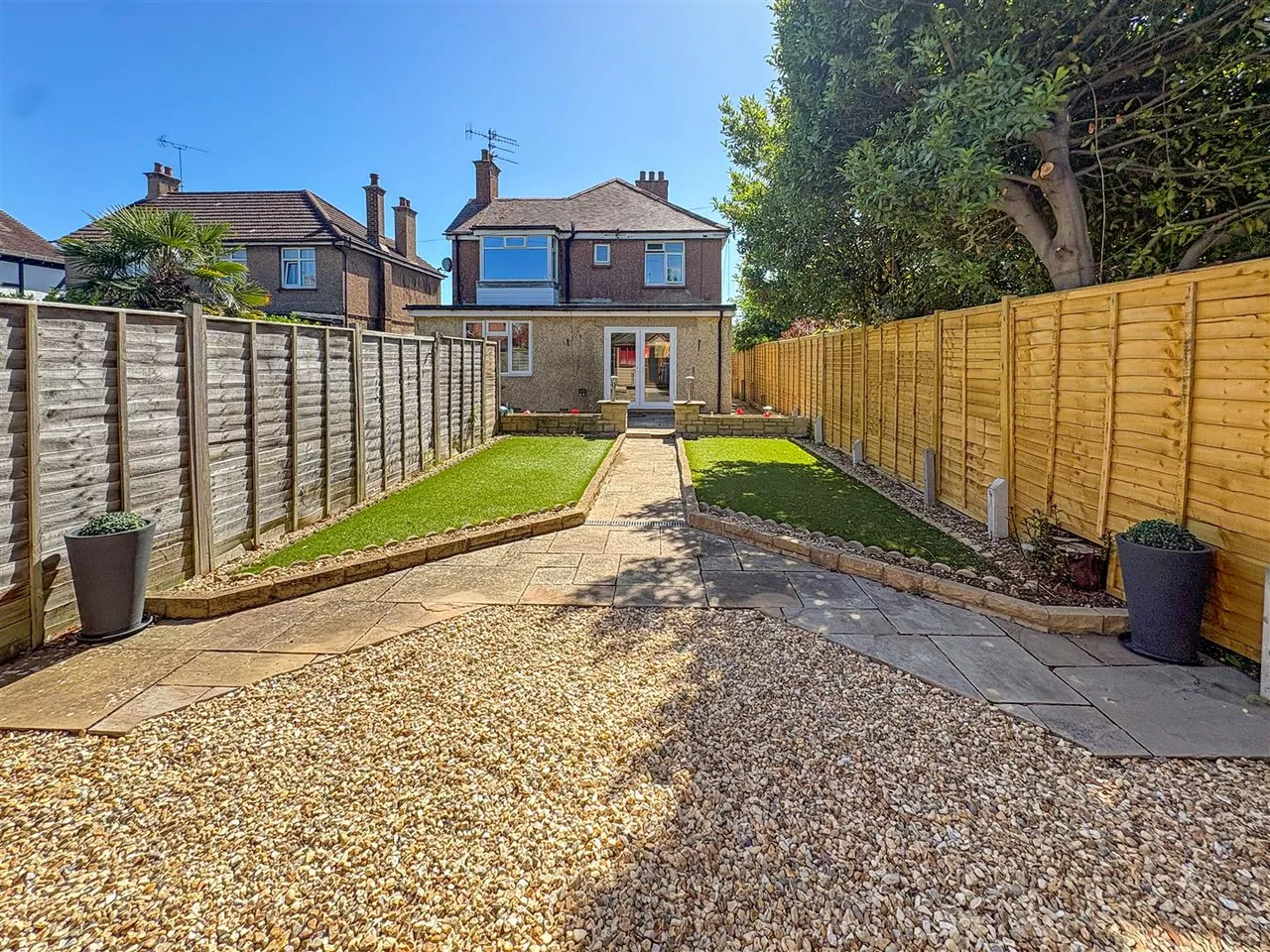 Linden Road, Bognor Regis, photo 12