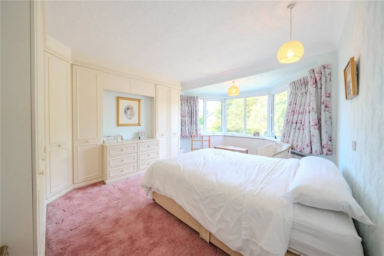 Stonegate Road, Leeds, LS17, photo 8